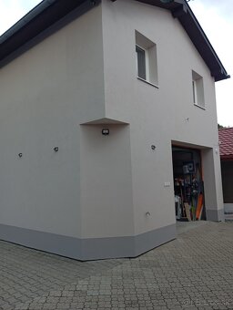 Predam dva objekty slúžiace na ubytovanie - 4