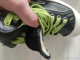 Predám brankárske hokejové korčule Nike Bauer veľ. Eur 36,5 - 4
