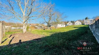 Na predaj stavebný pozemok v obci Skačany 1382 m2 - 4