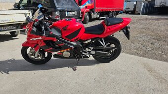 Honda CBR600F SPORT - 4