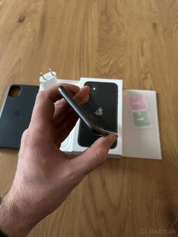 iPhone 11 128 gb black v záruke + komplet príslušenstvo - 4