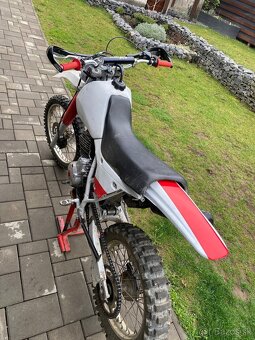 Honda XR600 - 4