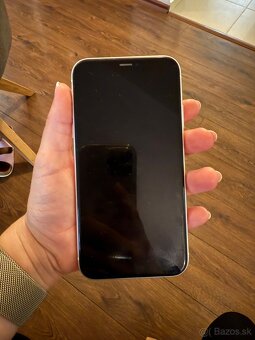iPhone XR 128 GB - 4