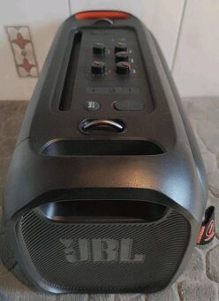 JBL Partybox On-The-Go s mikrofónom - 4