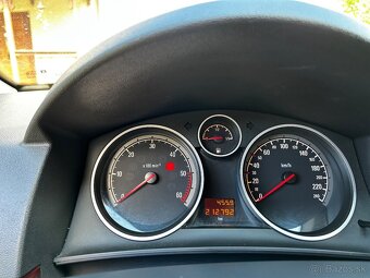 Opel Astra 1.7 CDTI - 4