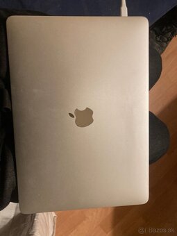 MacBook Pro 13 2017 rok - 4
