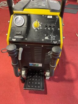 Stroj na čistenie eskalátorov a travelátorov - 4