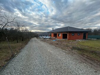 Ruskov - stavebný pozemok 697m2, Elektrina, Optický internet - 4