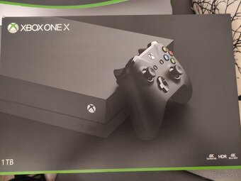 X box one x - 4