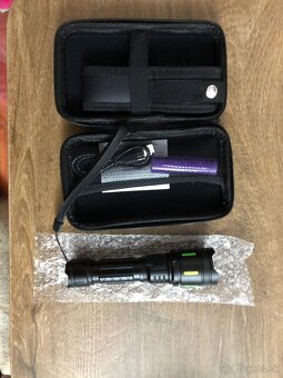 Taktická Led baterka (4 režimy) - 4