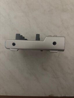 Behringer XENYX 302USB - 4