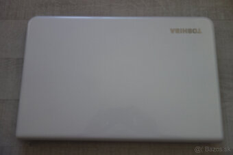 TOSHIBA Satellite C75A - 4