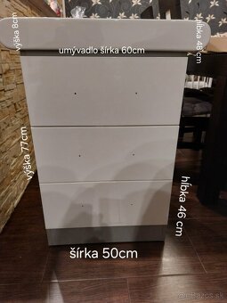 Kúpeľňova skrinka - 4