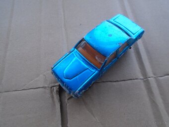 Stará Hračka Volha 24 USSR - 4