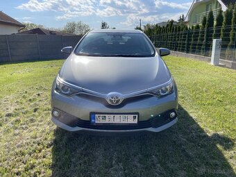 Toyota Auris - 4