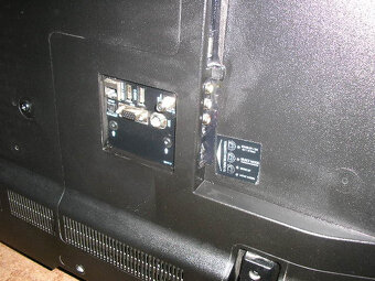 Predam LED televizor - 4