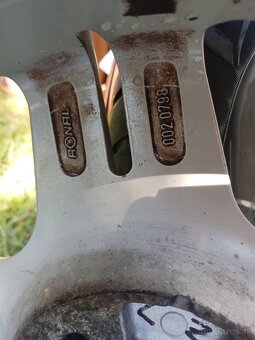 Predám sadu diskou 4x100r15 Renault - 4