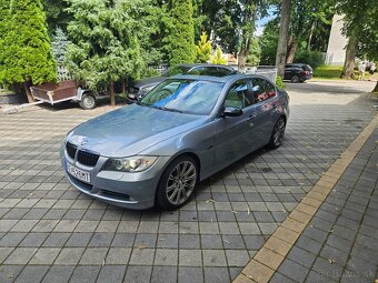Bmw e90 325i - 4