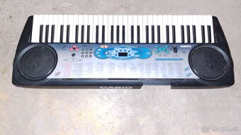 Predám klávesy Casio LK 40 - 4