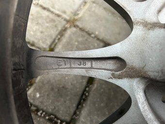 Kolesa 185/65R15 Dezent 4x100 - 4