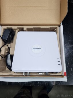 Predám videorekordér Hikvision 7100 series - 4