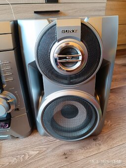 SONY MHC-BX5...2x95W RMS - 4