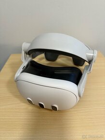 VR Meta Quest 3 (128GB) + Headstrap T3 - 4