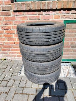 215/60r16 - 4