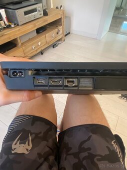 PS4 slim - 4