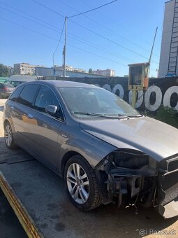 Fiat Croma rozpredám na diely - 4