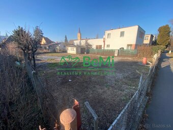 Nitra centrum pozemok 521 m2 všetky IS stavebné povolenie + - 4