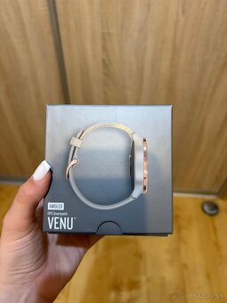 PREDÁM GARMIN VENU HODINKY - 4