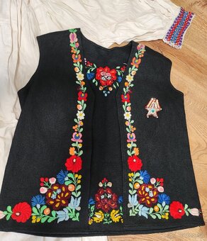 Staré Slovenské kroje 3. - 4