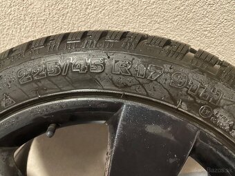 Zimne pneumatiky s original diskami škoda - 4