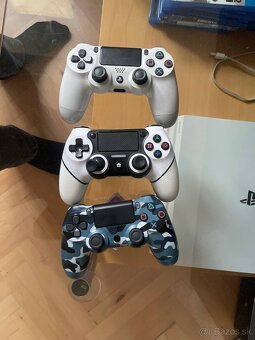 PS4 pro 1tb - 4