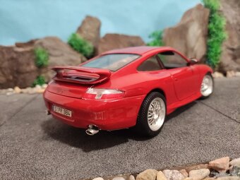 Prodám model 1:18 porsche 911 GT3 996 - 4