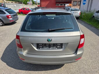 ŠKODA SUPERB COMBI 2.0 CRTDI 103KW ELEGANCE - 4