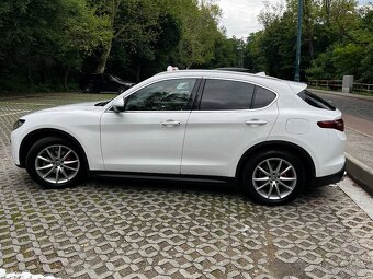 Alfa Romeo Stelvio 2018 - 4