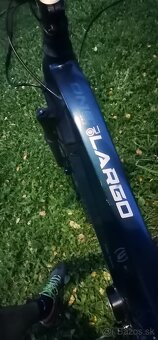 Crussis E-LARGO 8,7 2023 L 29 - 4