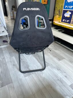 stolicka playseat challenge a volant s pedalmi trustmaster - 4