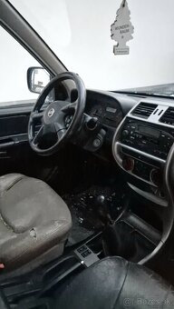 Nissan terrano - 4