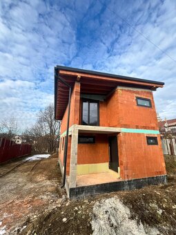 Rodinný dom- Poproč - 4