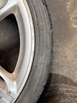 Audi Pompei r19 255/35 - 4