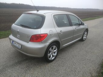 Peugeot 307 1,6 hdi - 4