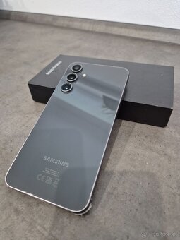 Samsung Galaxy S23 Fe 128 GB sivý - 4