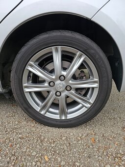 Toyota Yaris 1.33 Dual VVT-i Style - 4