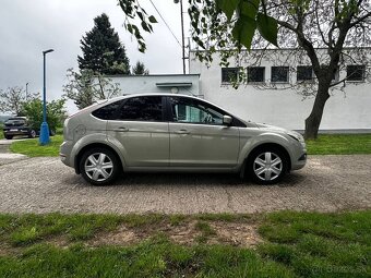 Ford Focus 1.8 benzín - 4