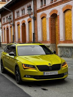 Škoda Superb 3 sportline Dragon skin - 4
