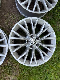 Elektrony 5x112 r17 vw original - 4