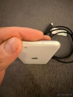 Iphone se 2022 - 4
